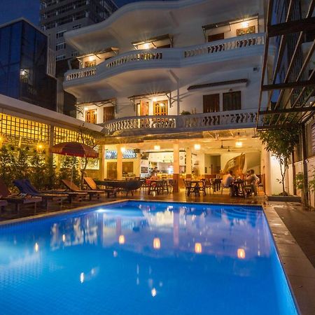 Poolside Villa Пномпень Экстерьер фото