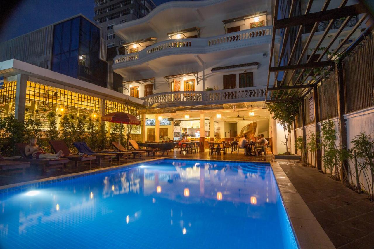 Poolside Villa Пномпень Экстерьер фото