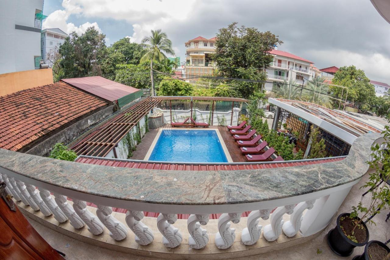 Poolside Villa Пномпень Экстерьер фото